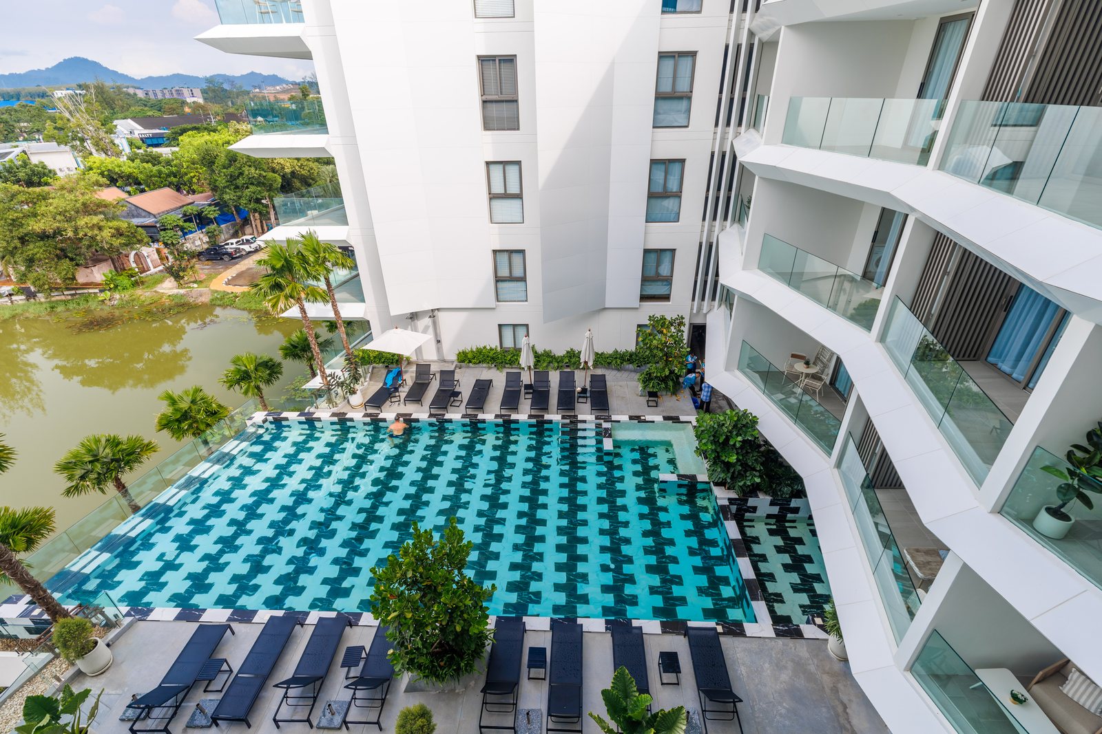 The Aqua 3BR Lagoon-View Condo – Holiday Rental – photo 10
