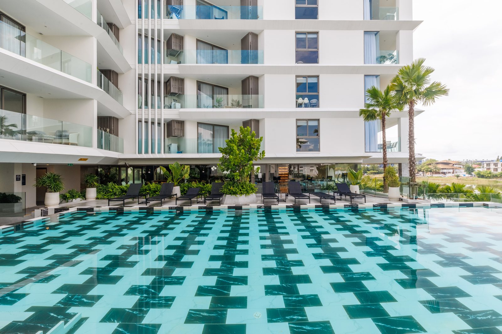 The Aqua 3BR Lagoon-View Condo – Holiday Rental – photo 11