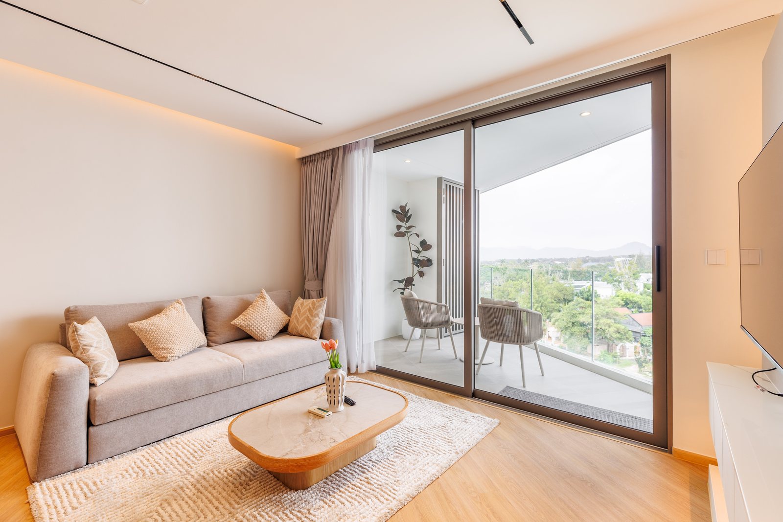 The Aqua 3BR Lagoon-View Condo – Holiday Rental – photo 2