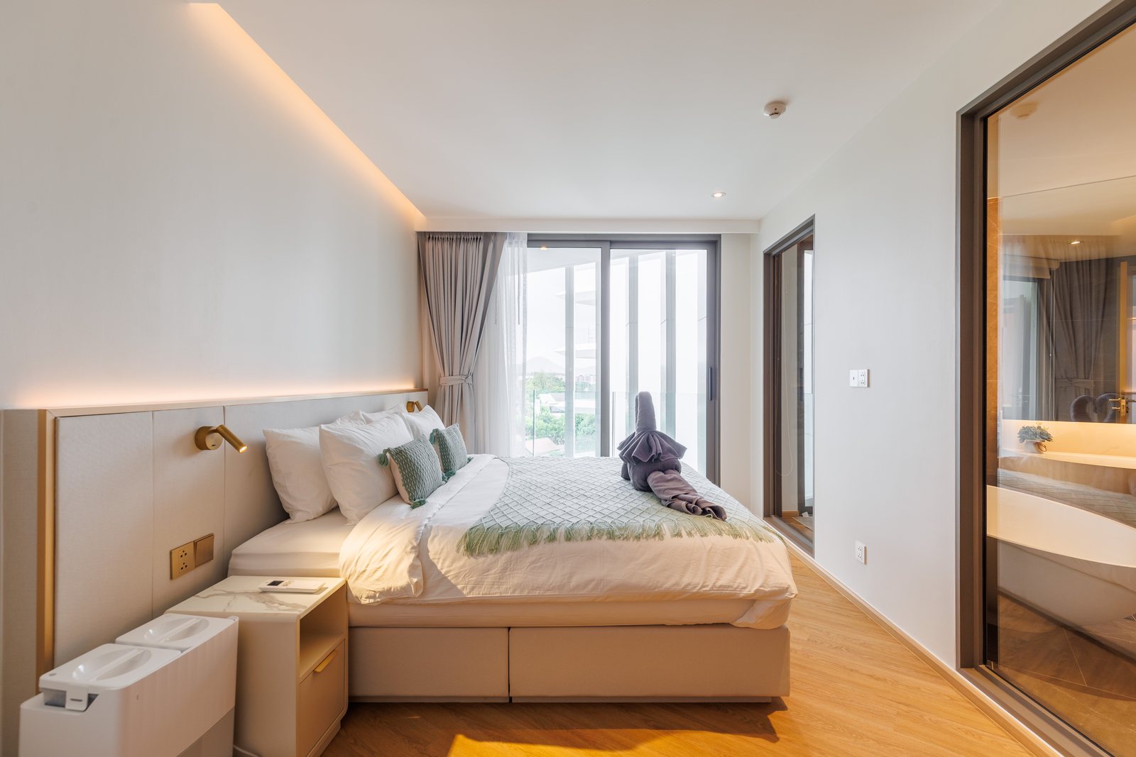 The Aqua 3BR Lagoon-View Condo – Holiday Rental – photo 5