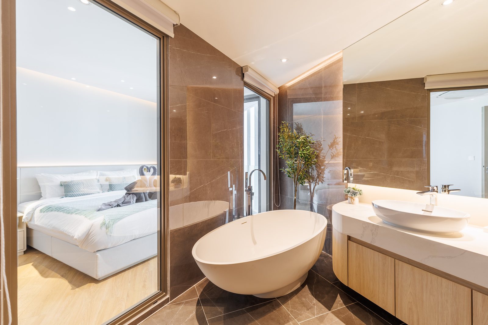 The Aqua 3BR Lagoon-View Condo – Holiday Rental – photo 6