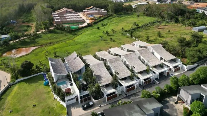 Aileen Villas Layan Phase 5