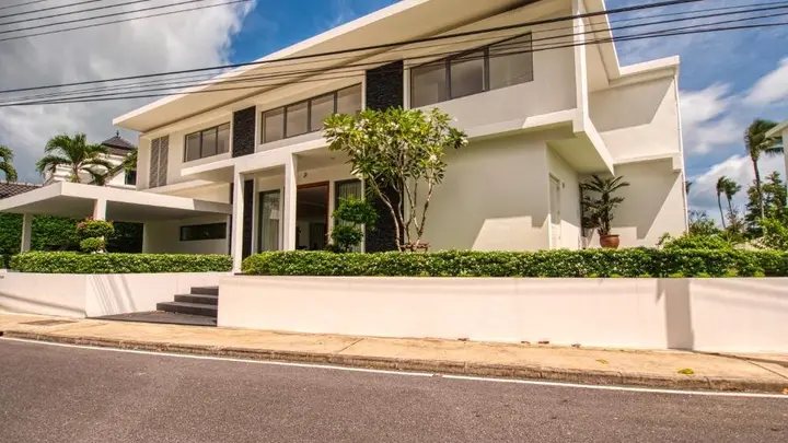 Laguna Homes